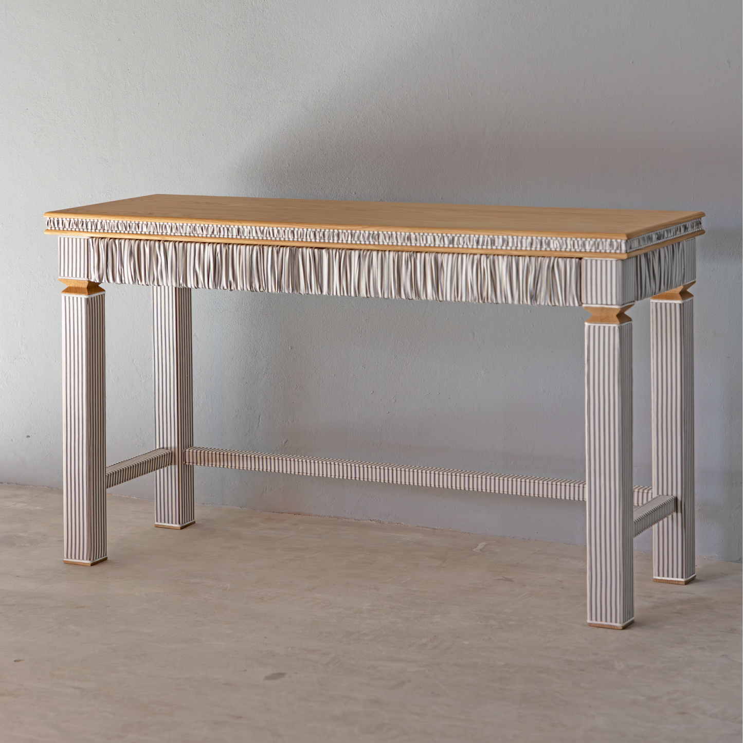 Lomada Desk
