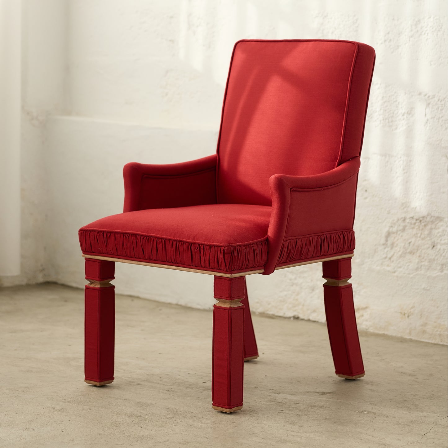 Lomada Carver Dining Chair