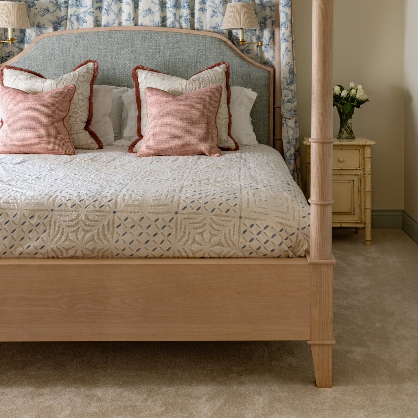 Alivia Four Poster Bed