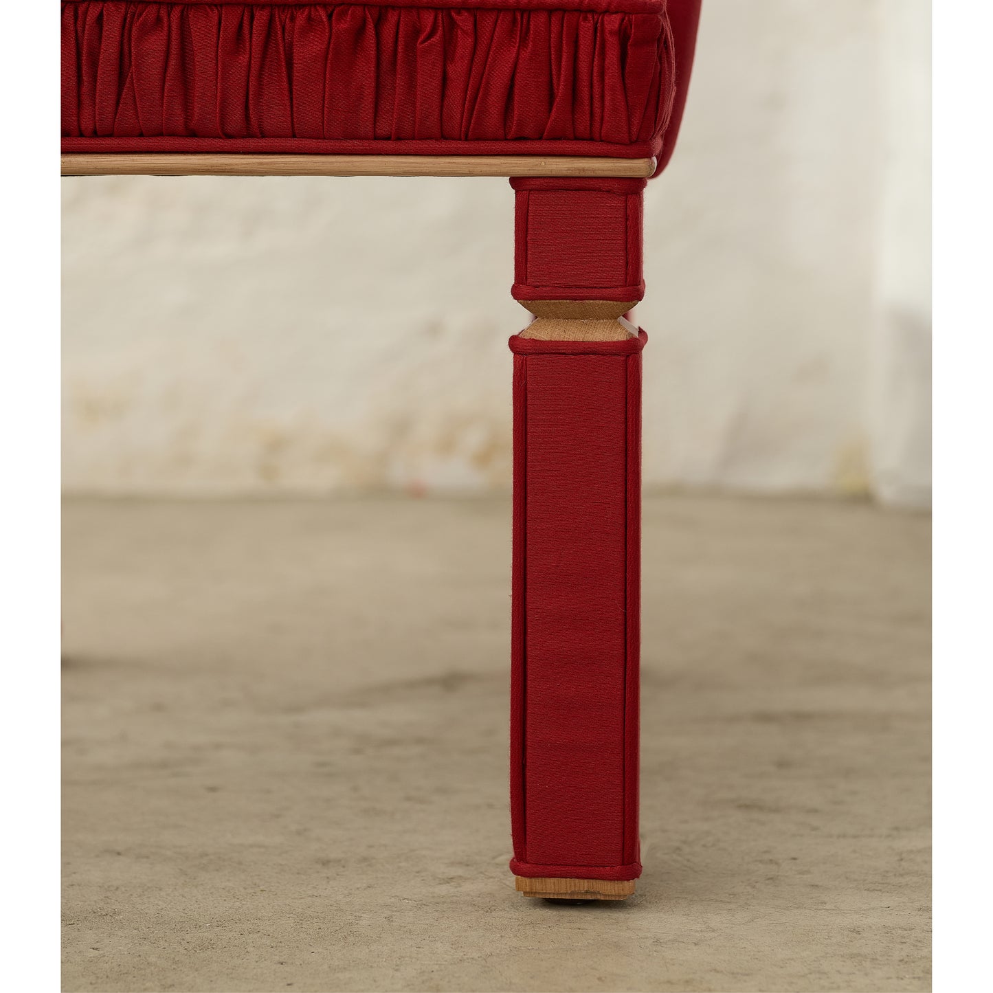 Lomada Carver Dining Chair